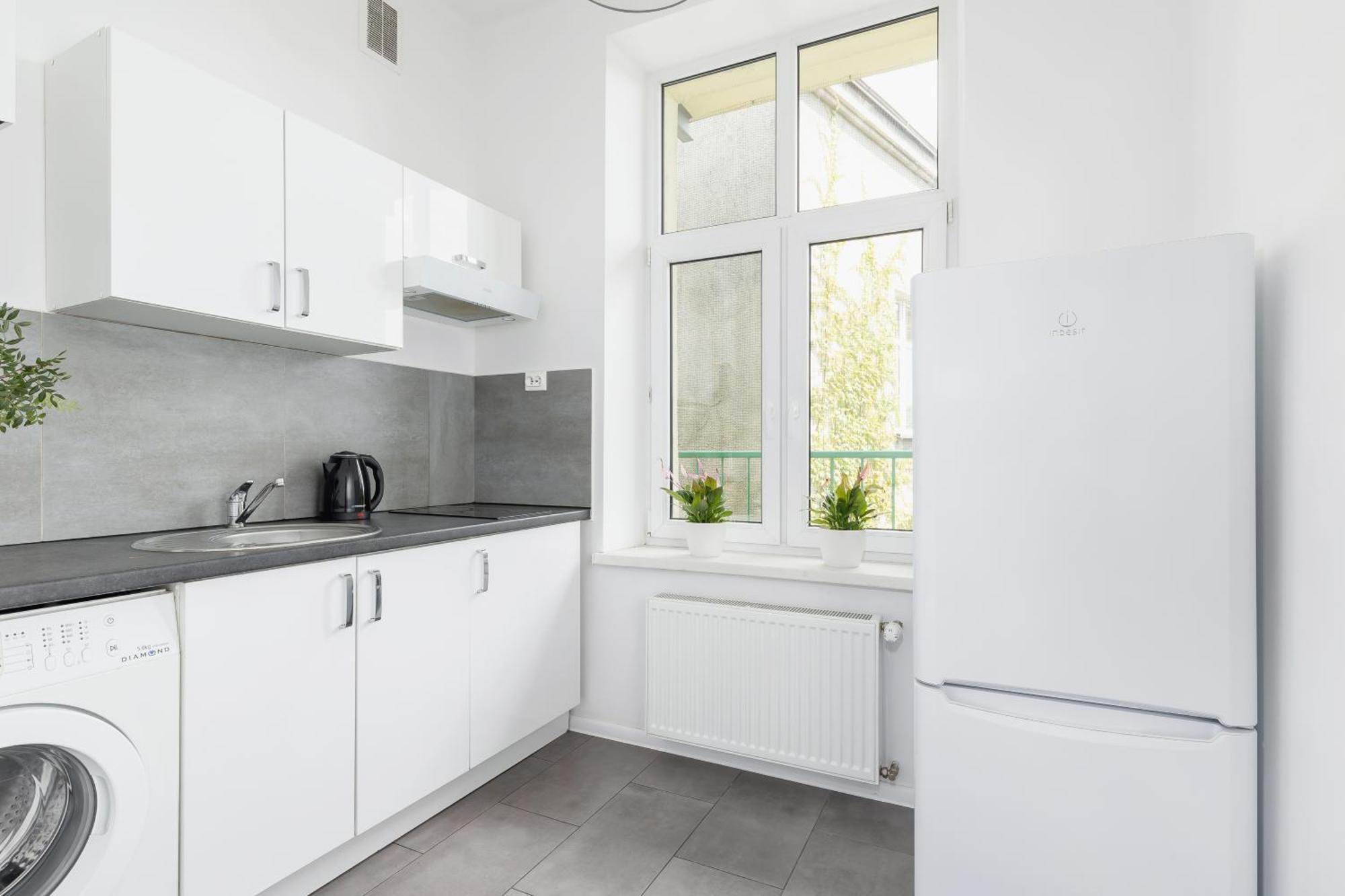 1-Bedroom Apartment With Balcony - Dluga 65 克拉科夫 外观 照片